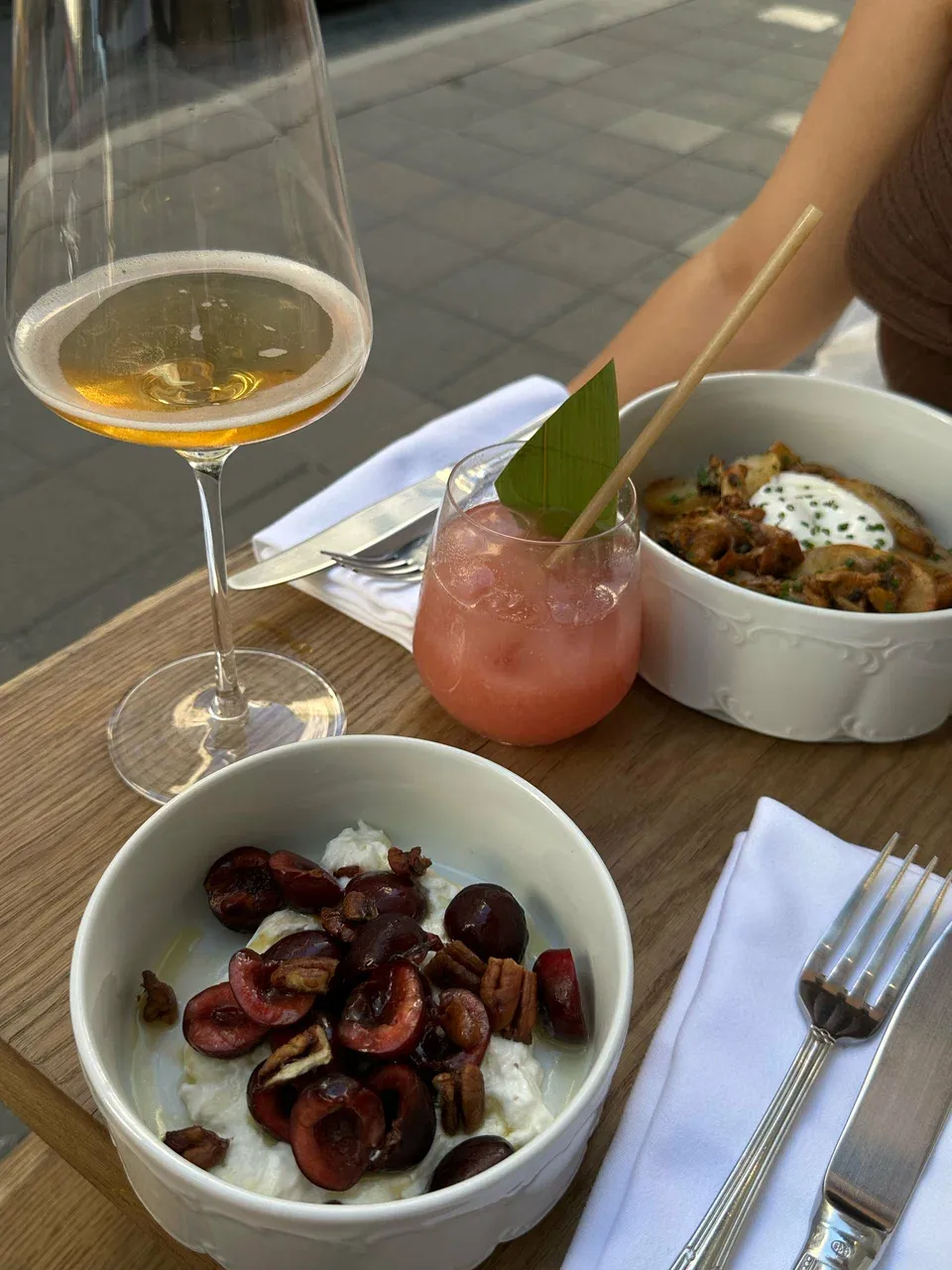 Ресторан AVA - Фото 1